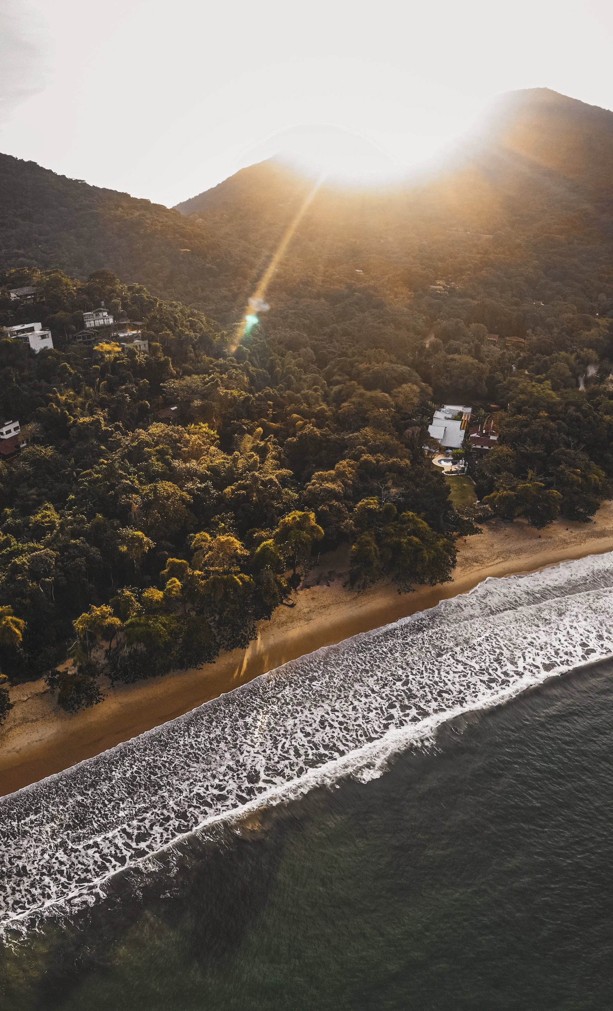 The coastal road between Ubatuba and Paraty is short but scenic.
